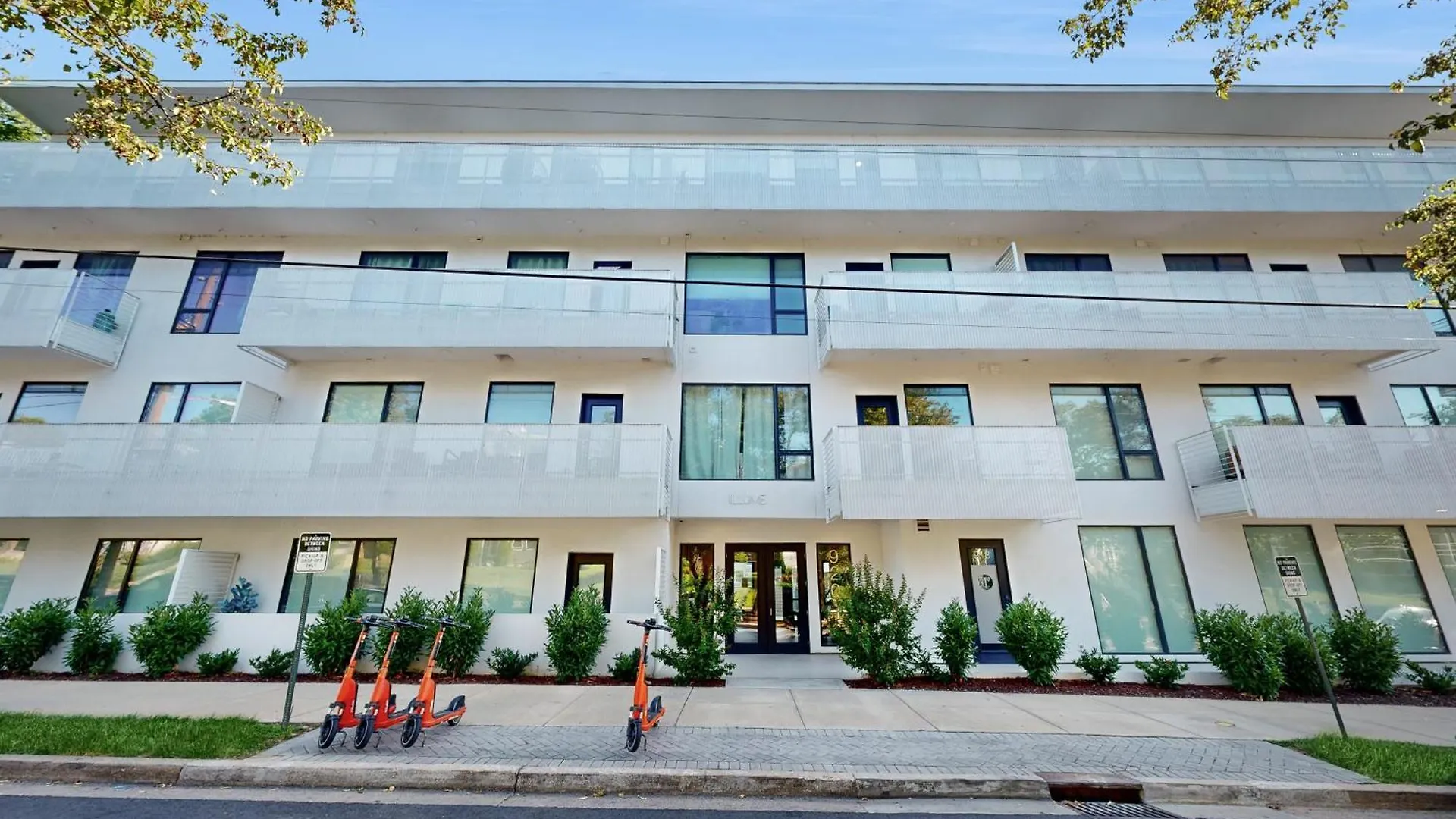 Illume III Villa Nashville 0*,